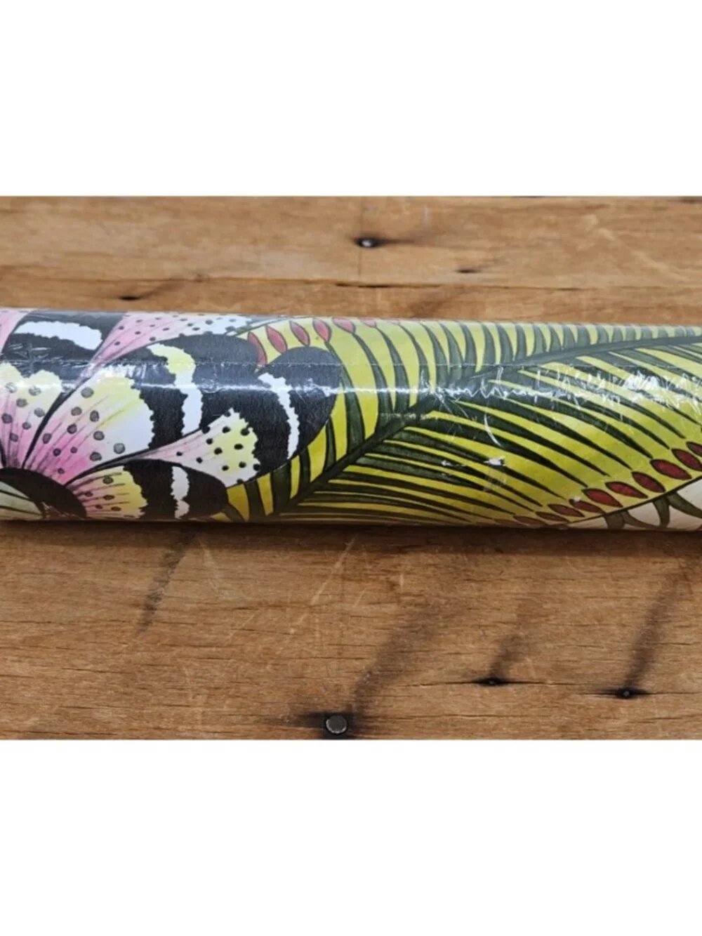 Cole and Son Hoopoe Leaves Pattern No. 119/1001 Batch No. A007 10.05m x 52 cm